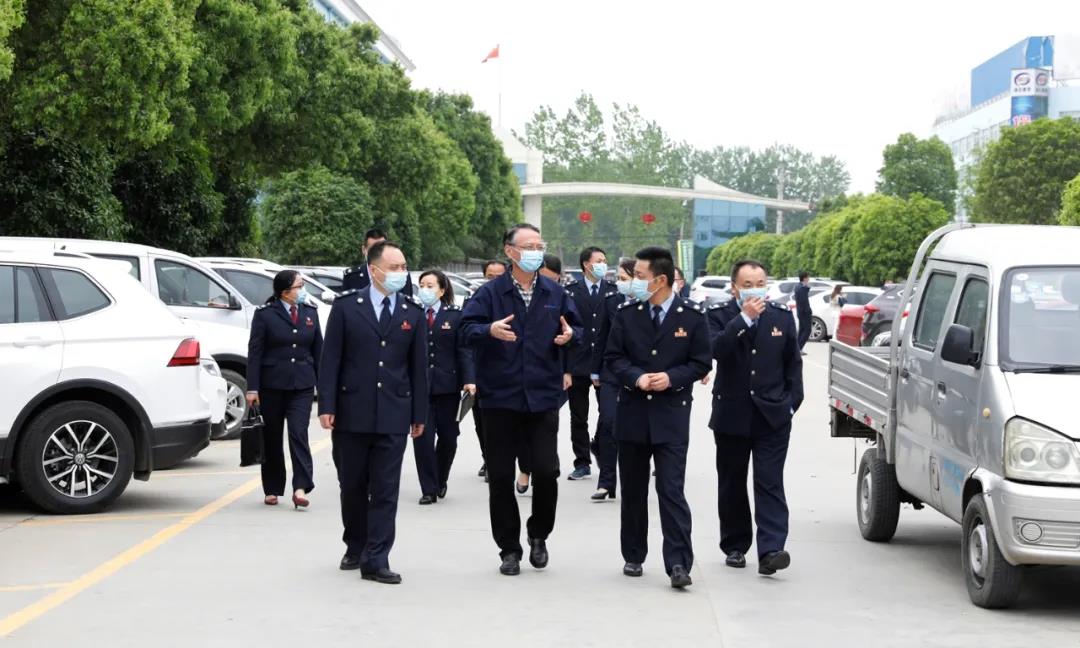 隨州市稅務(wù)局與程力汽車集團共同舉辦“減稅費優(yōu)服務(wù)，助復(fù)產(chǎn)促發(fā)展 ”