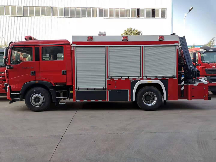 國(guó)六豪沃搶險(xiǎn)救援消防車